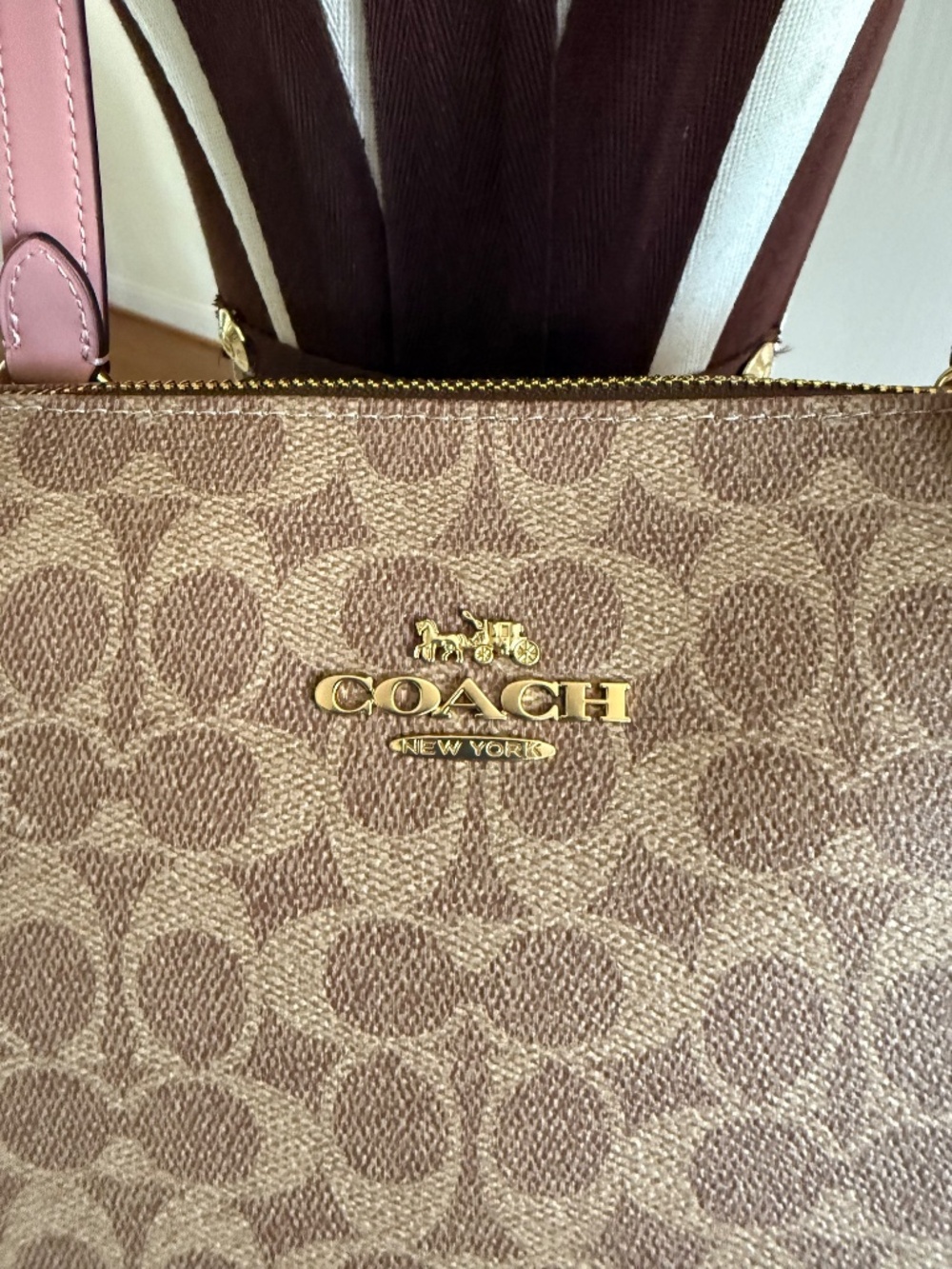 Coach Gallery Tote Khaki Pink Signature Canvas Leather Bag NEW - Picture 3 of 13